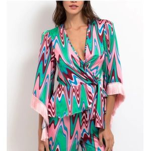 Patbo WAVE FRINGE TRIM WRAP TOP